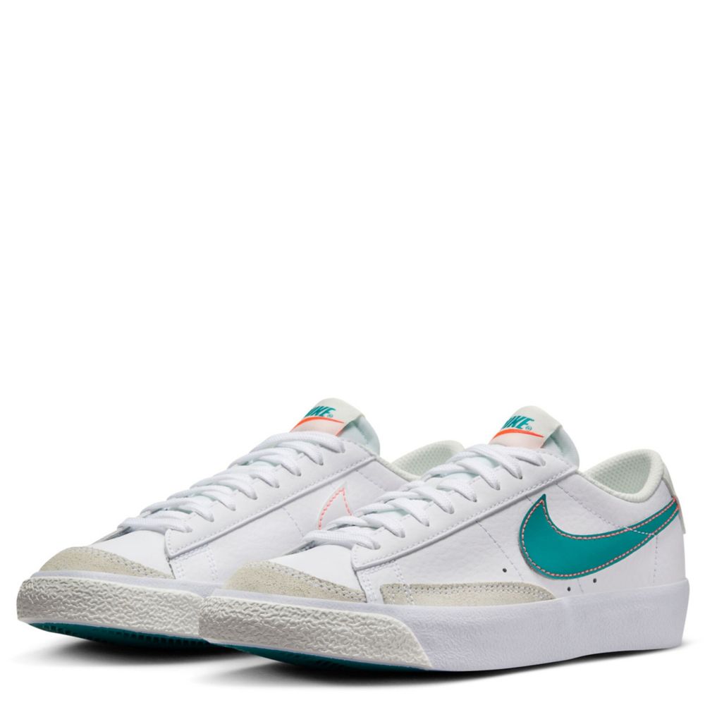 Blazer Low '77 (Big Kid)