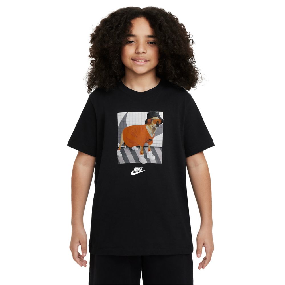 Sportswear T-Shirt (Big Kid)