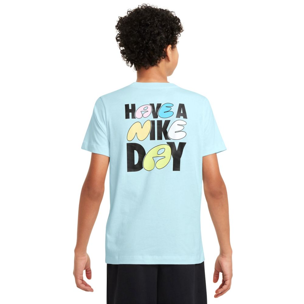 Sportswear T-Shirt (Big Kid)