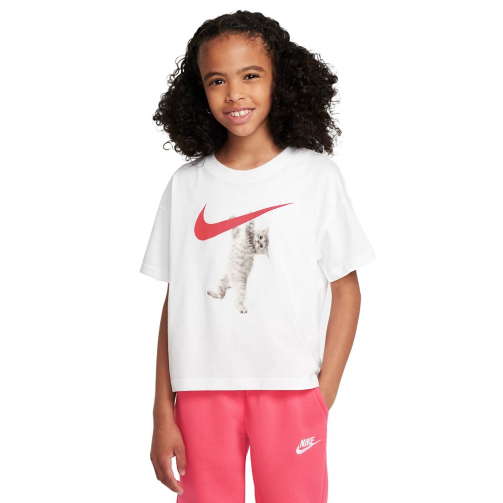 Sportswear T-Shirt (Big Kid)