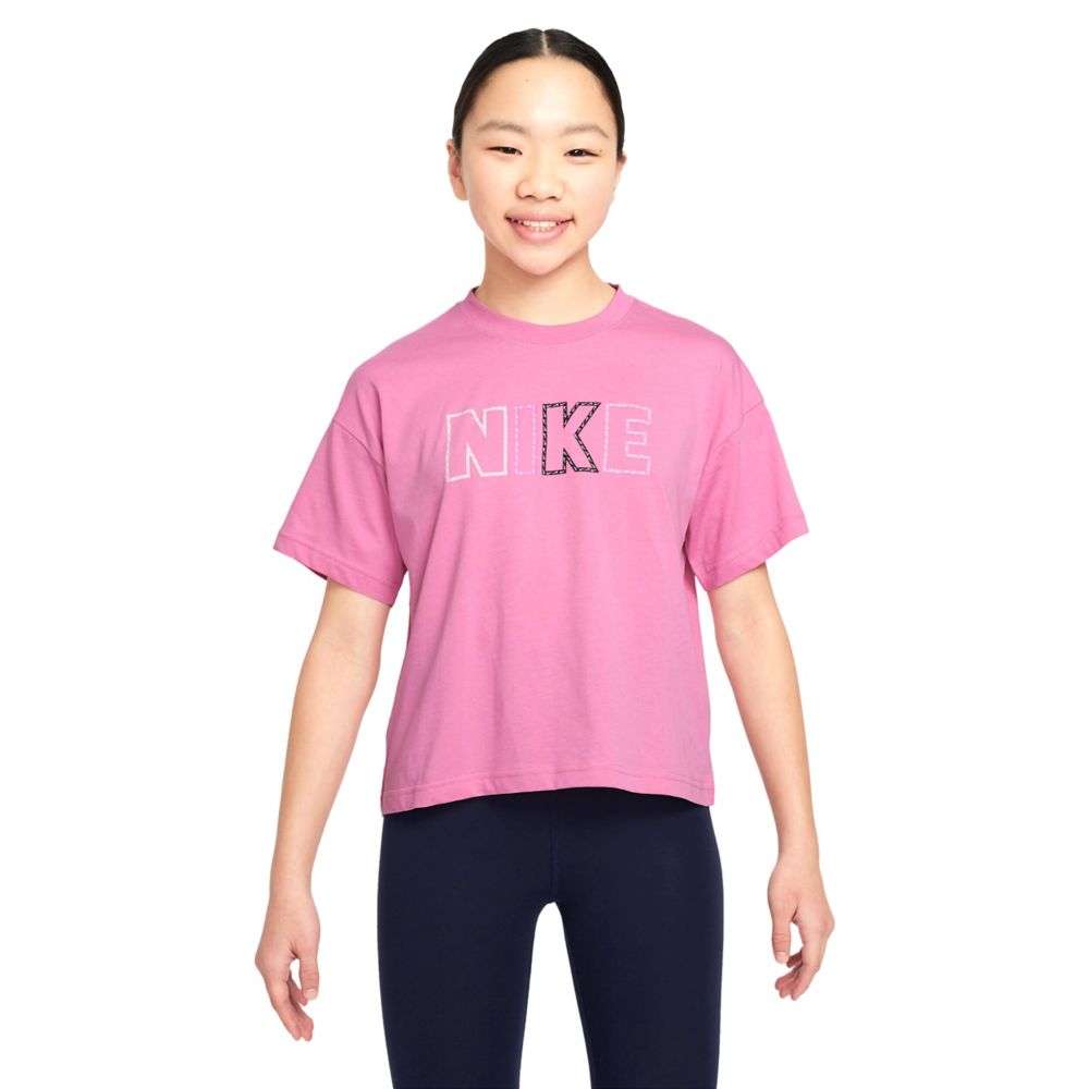 Sportswear Essential T-Shirt (Big Kid)