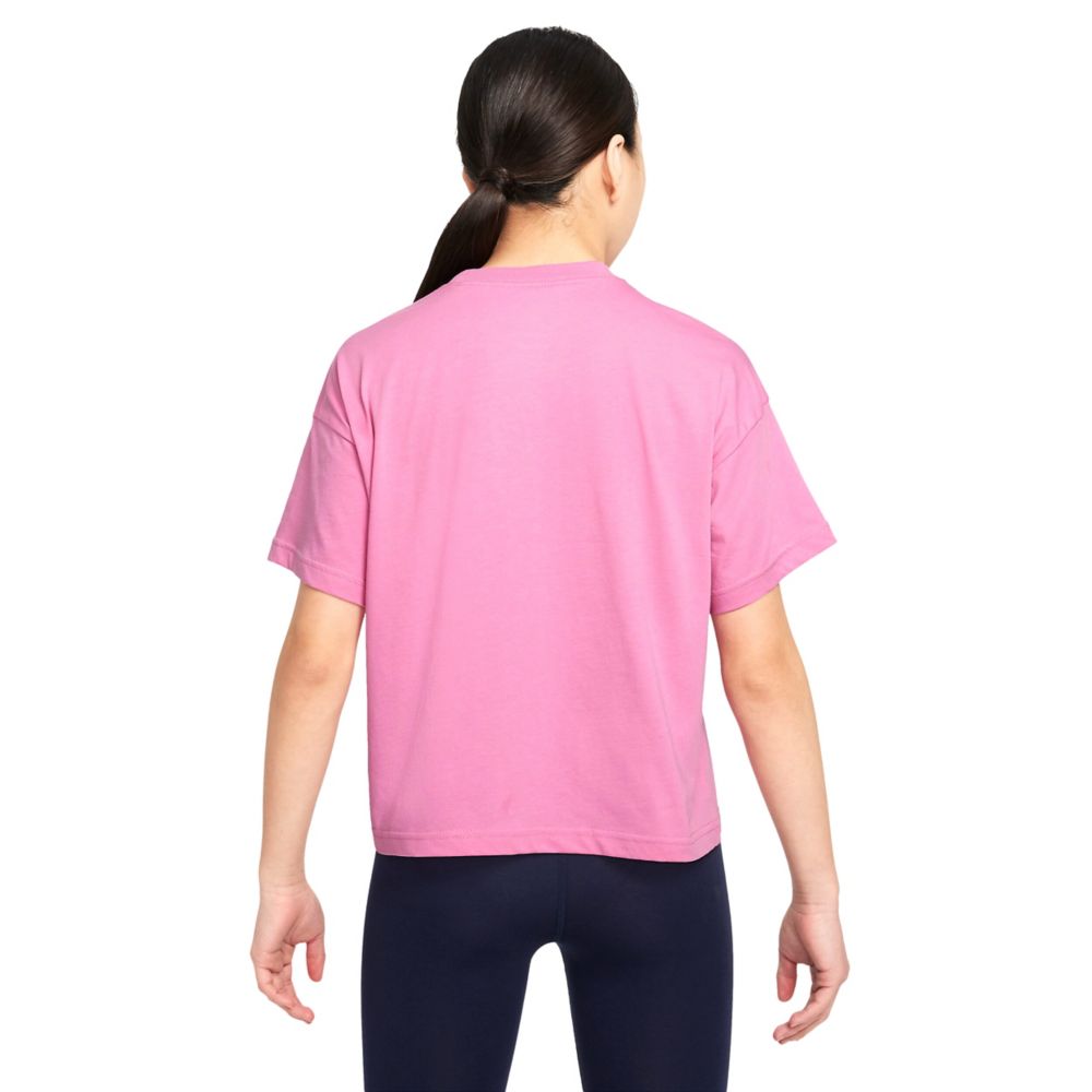 Sportswear Essential T-Shirt (Big Kid)